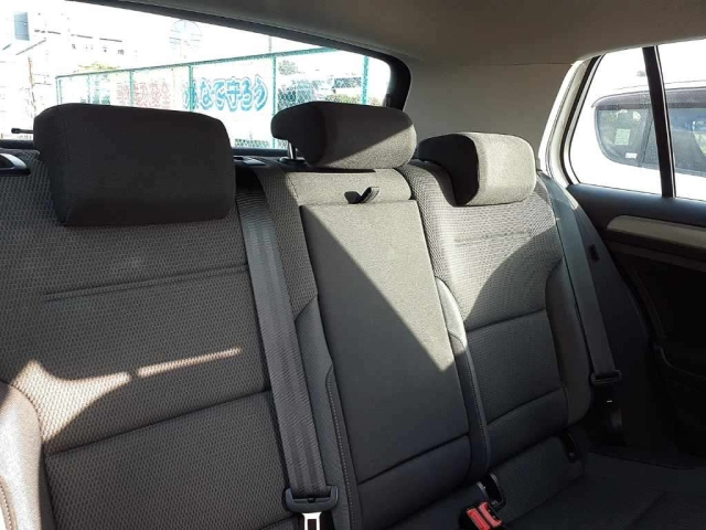 VOLKSWAGEN GOLF 2016