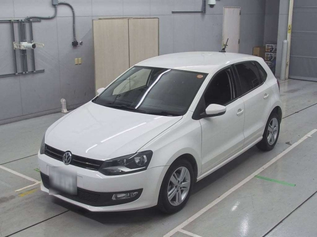 VOLKSWAGEN POLO 2014