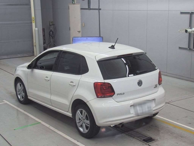VOLKSWAGEN POLO 2014