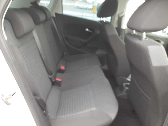 VOLKSWAGEN POLO 2014