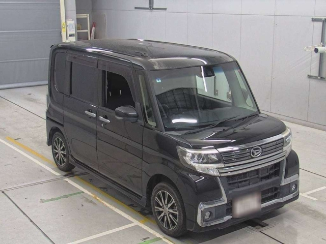 DAIHATSU TANTO 2018