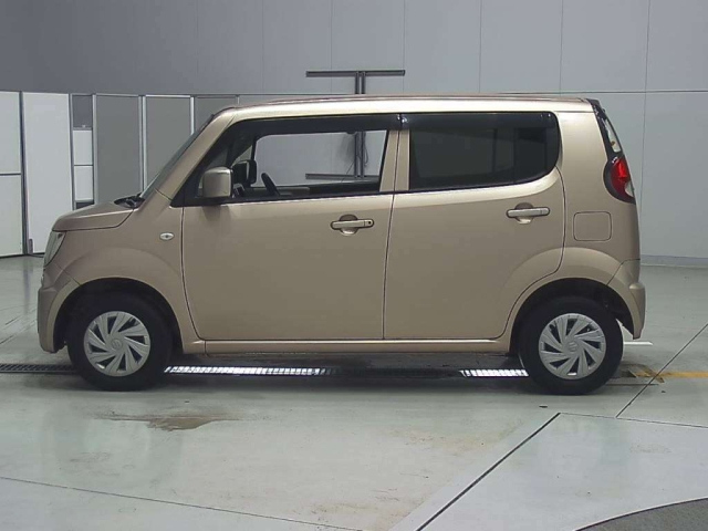 SUZUKI MRWAGON 2014