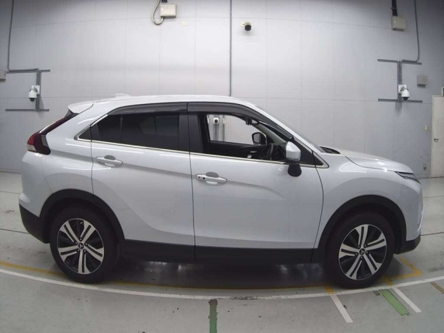 MITSUBISHI ECLIPSE CROSS 2023