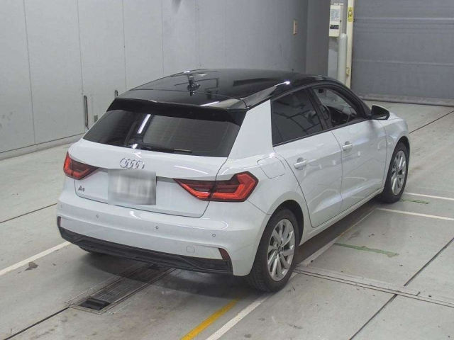 AUDI A1 2021