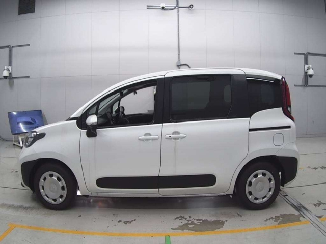TOYOTA SIENTA 2025