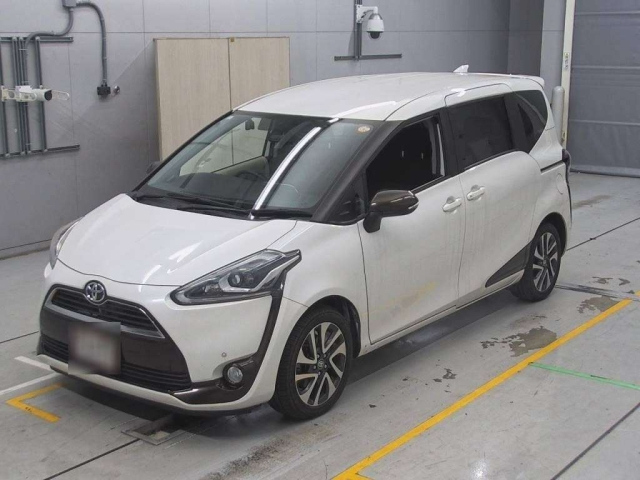 TOYOTA SIENTA 2017