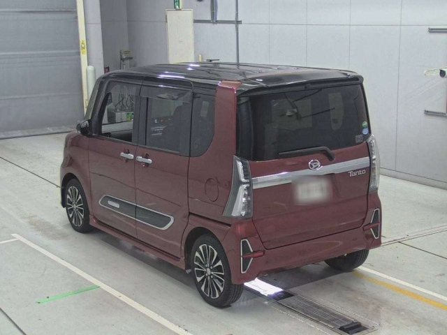 DAIHATSU TANTO 2020