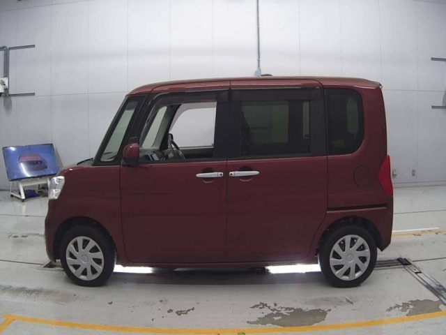 DAIHATSU TANTO 2016
