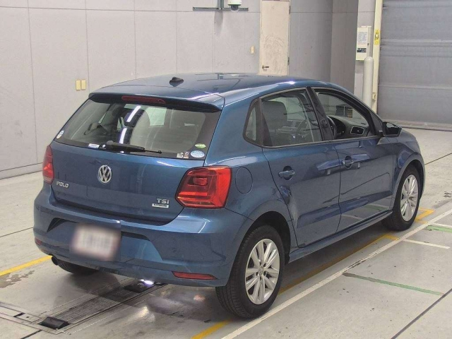 VOLKSWAGEN POLO 2017