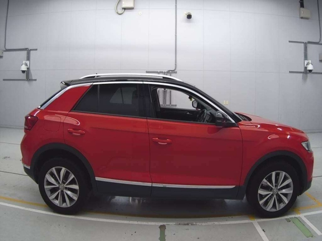 VOLKSWAGEN T-ROC 2020