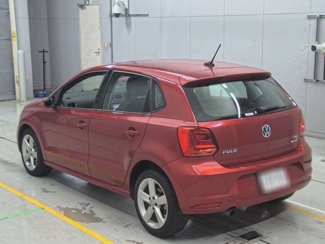 VOLKSWAGEN POLO 2017