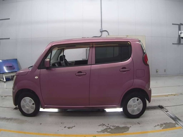 SUZUKI MRWAGON 2011