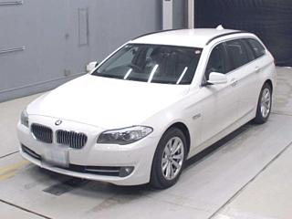 BMW 5 SERIES 2011