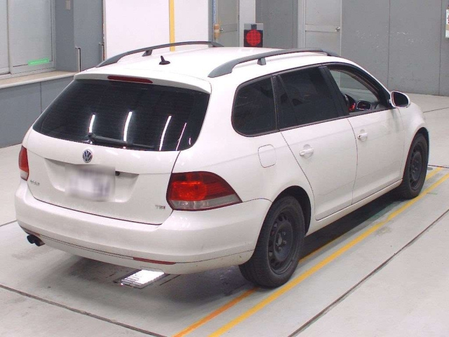 VOLKSWAGEN GOLF VARIANT 2010