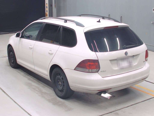 VOLKSWAGEN GOLF VARIANT 2010