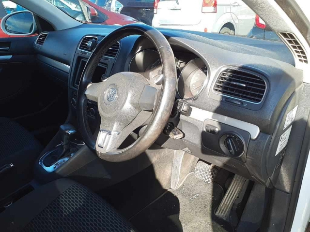 VOLKSWAGEN GOLF VARIANT 2010