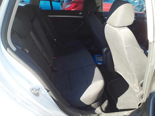 VOLKSWAGEN GOLF VARIANT 2010