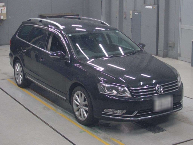 VOLKSWAGEN PASSAT VARIANT 2013