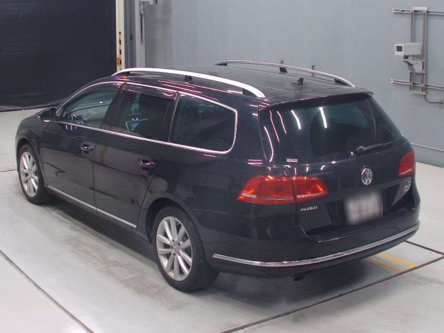 VOLKSWAGEN PASSAT VARIANT 2013