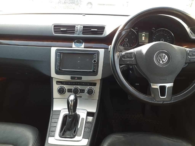 VOLKSWAGEN PASSAT VARIANT 2013