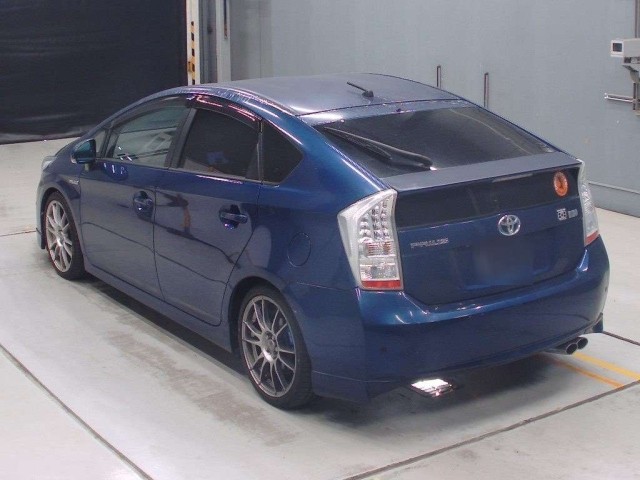 TOYOTA PRIUS 2010