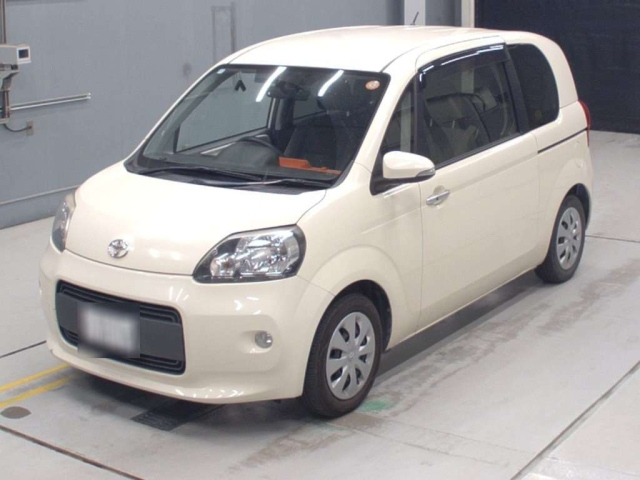 TOYOTA PORTE 2014