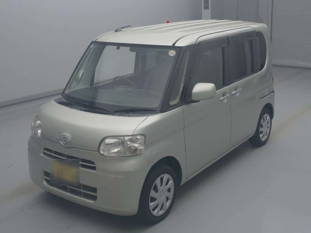 DAIHATSU TANTO 2012
