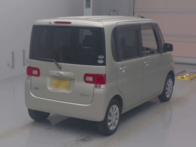 DAIHATSU TANTO 2012