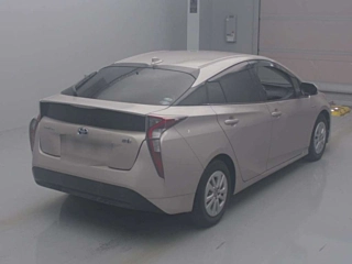 TOYOTA PRIUS 2017
