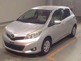 TOYOTA VITZ 2012
