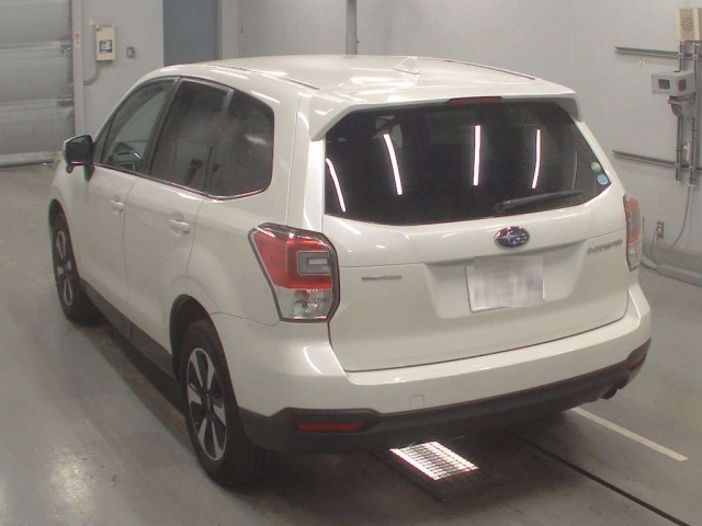 SUBARU FORESTER 2016