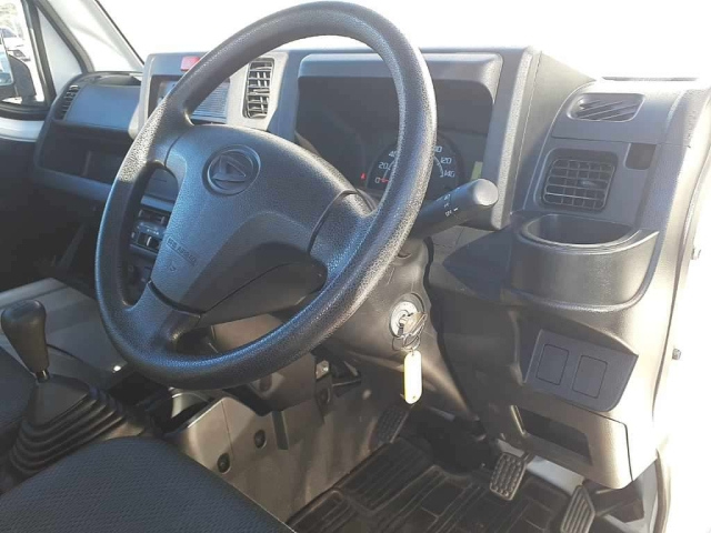 DAIHATSU HIJET TRUCK 2019