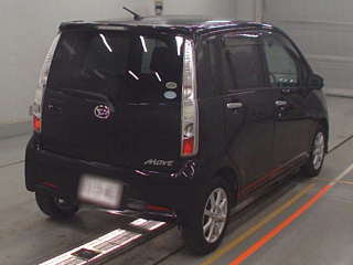 DAIHATSU MOVE 2011