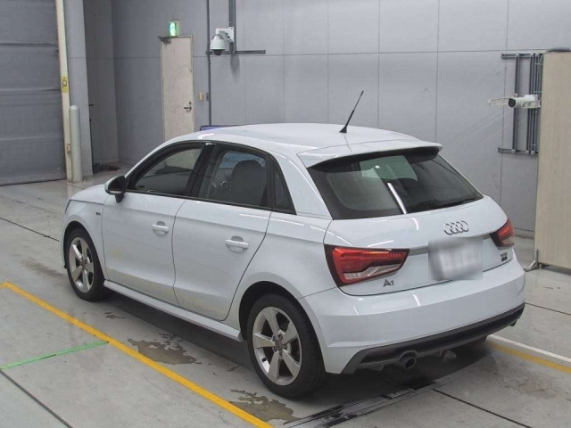 AUDI A1 2015