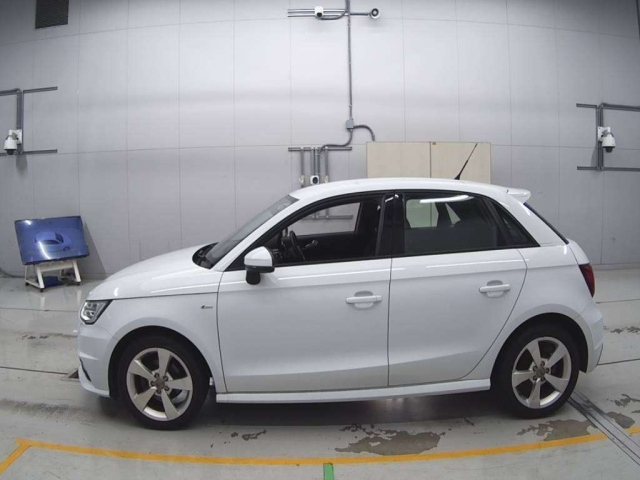 AUDI A1 2015