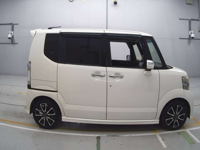 HONDA N BOX 2013