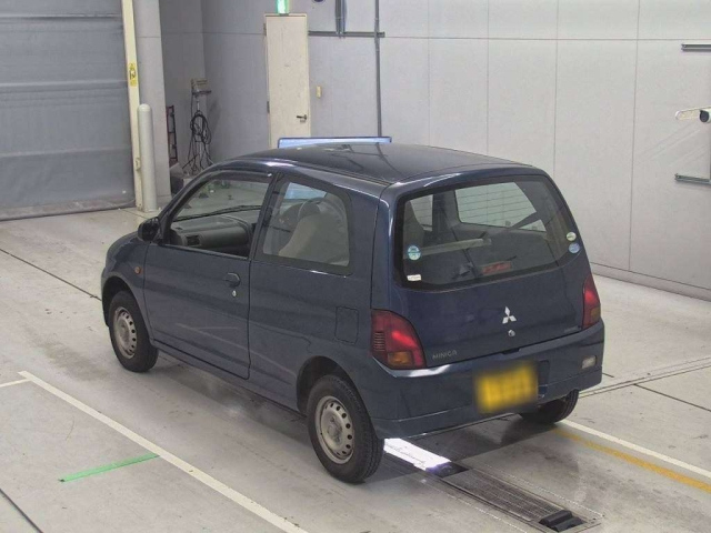 MITSUBISHI MINICA 2011
