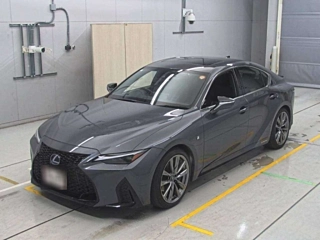 LEXUS IS 2021