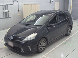 TOYOTA PRIUS ALPHA 2012