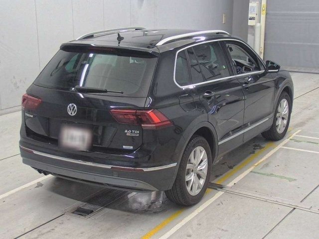 VOLKSWAGEN TIGUAN 2019