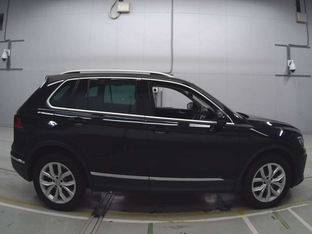 VOLKSWAGEN TIGUAN 2019