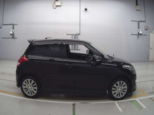 SUZUKI SWIFT 2013