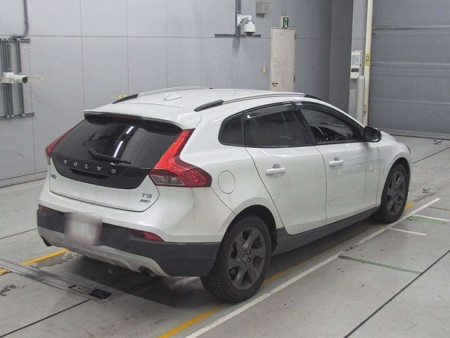 VOLVO V40 2014
