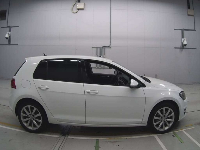 VOLKSWAGEN GOLF 2015