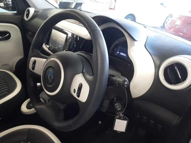 RENAULT TWINGO 2021