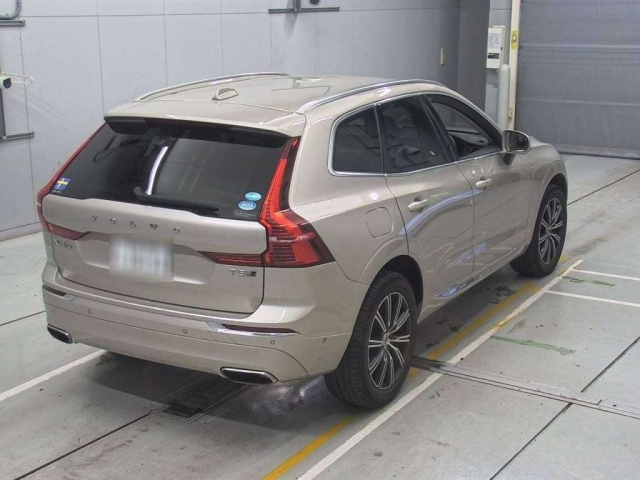 VOLVO XC60 2019