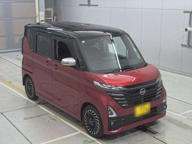NISSAN ROOX 2024