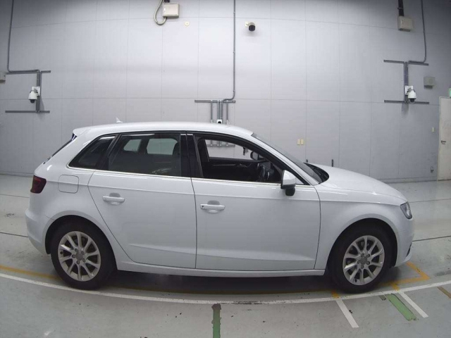 AUDI A3 2015