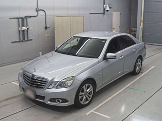 MERCEDES BENZ E CLASS 2010