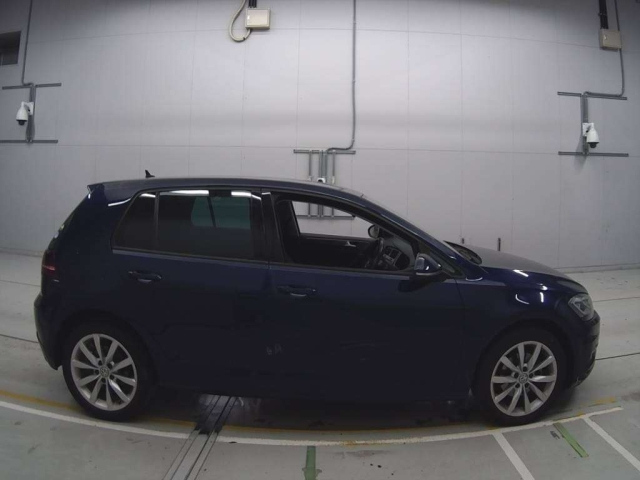 VOLKSWAGEN GOLF 2020